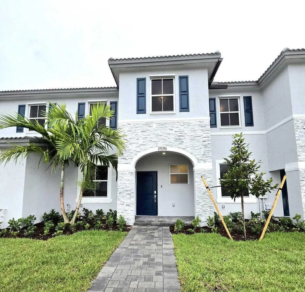 29190 SW 163rd Court, Homestead, FL 33033