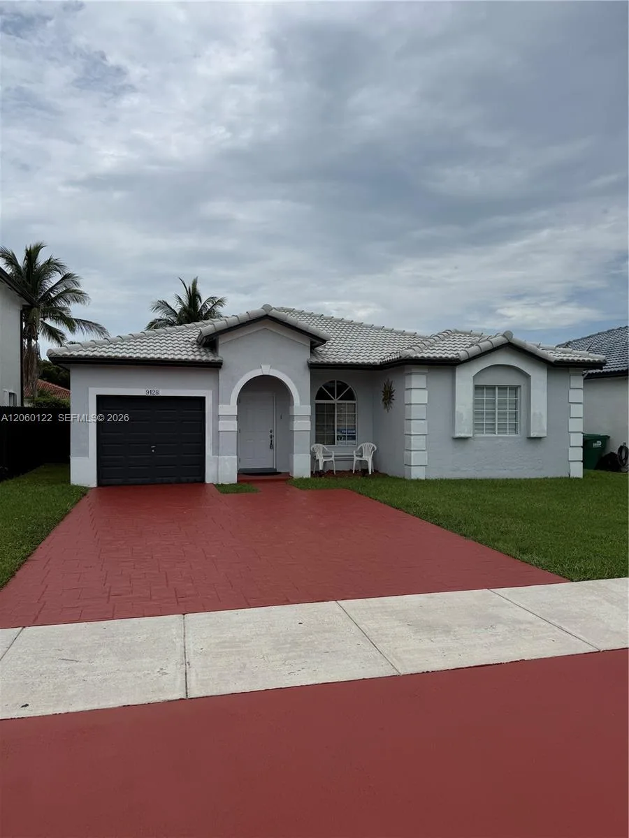 9128 SW 162nd Pl, Miami, FL 33196