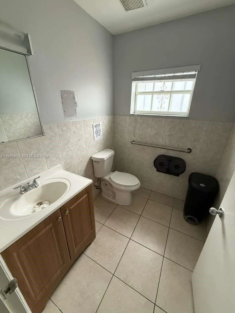 4141 SW 6th St, Miami, FL 33134 photo 10