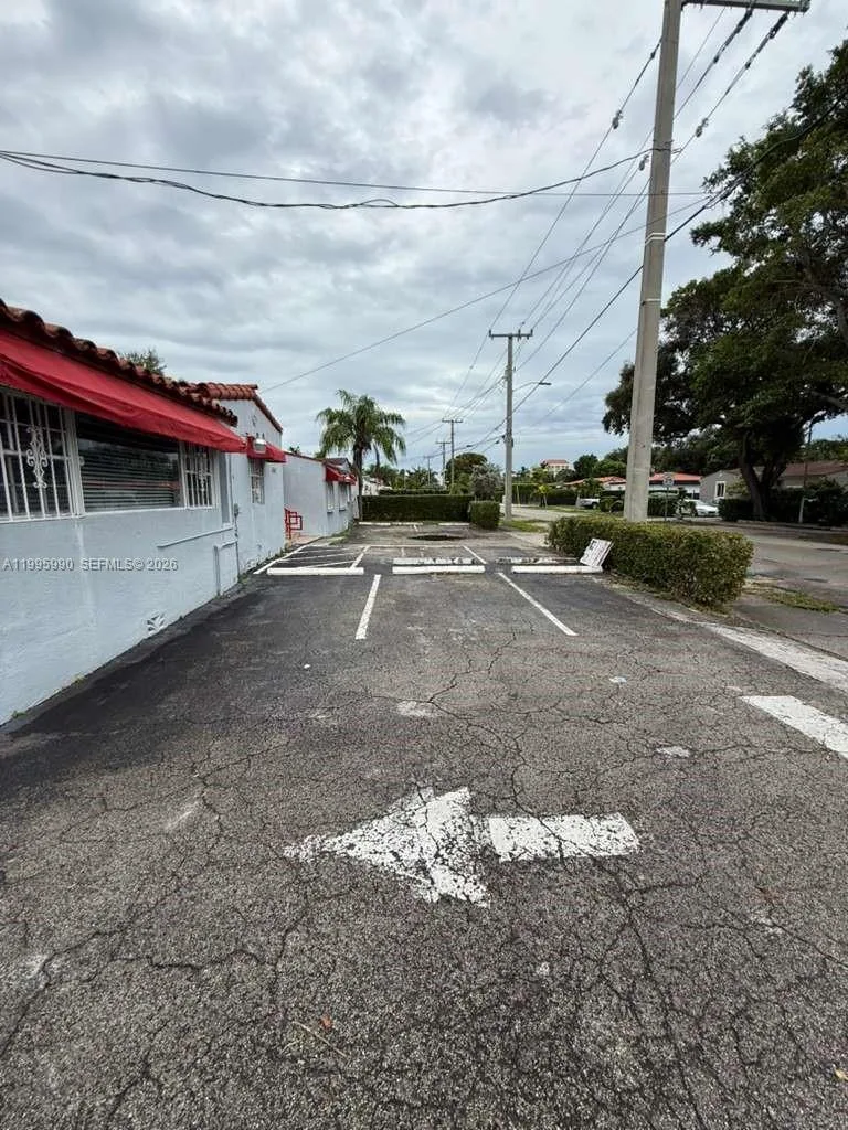 4141 SW 6th St, Miami, FL 33134 photo 13