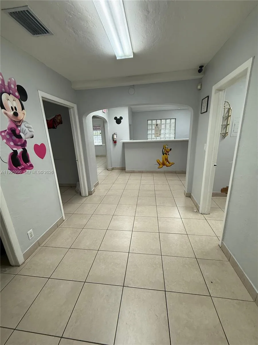 4141 SW 6th St, Miami, FL 33134 photo 2