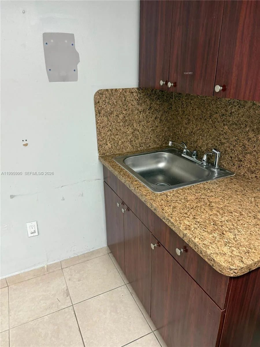4141 SW 6th St, Miami, FL 33134 photo 7