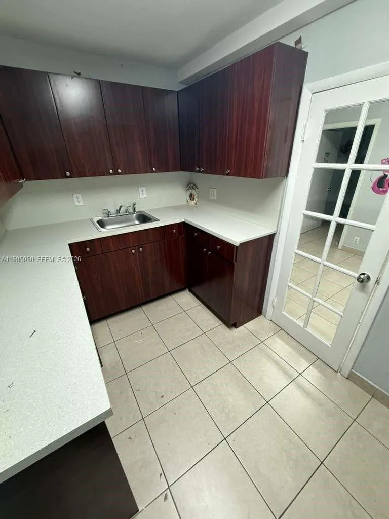 4141 SW 6th St, Miami, FL 33134 photo 8
