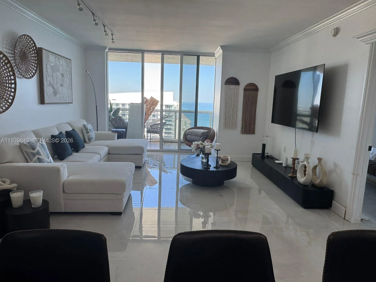 1830 S Ocean Dr # 4910, Hallandale Beach, FL 33009 photo 3