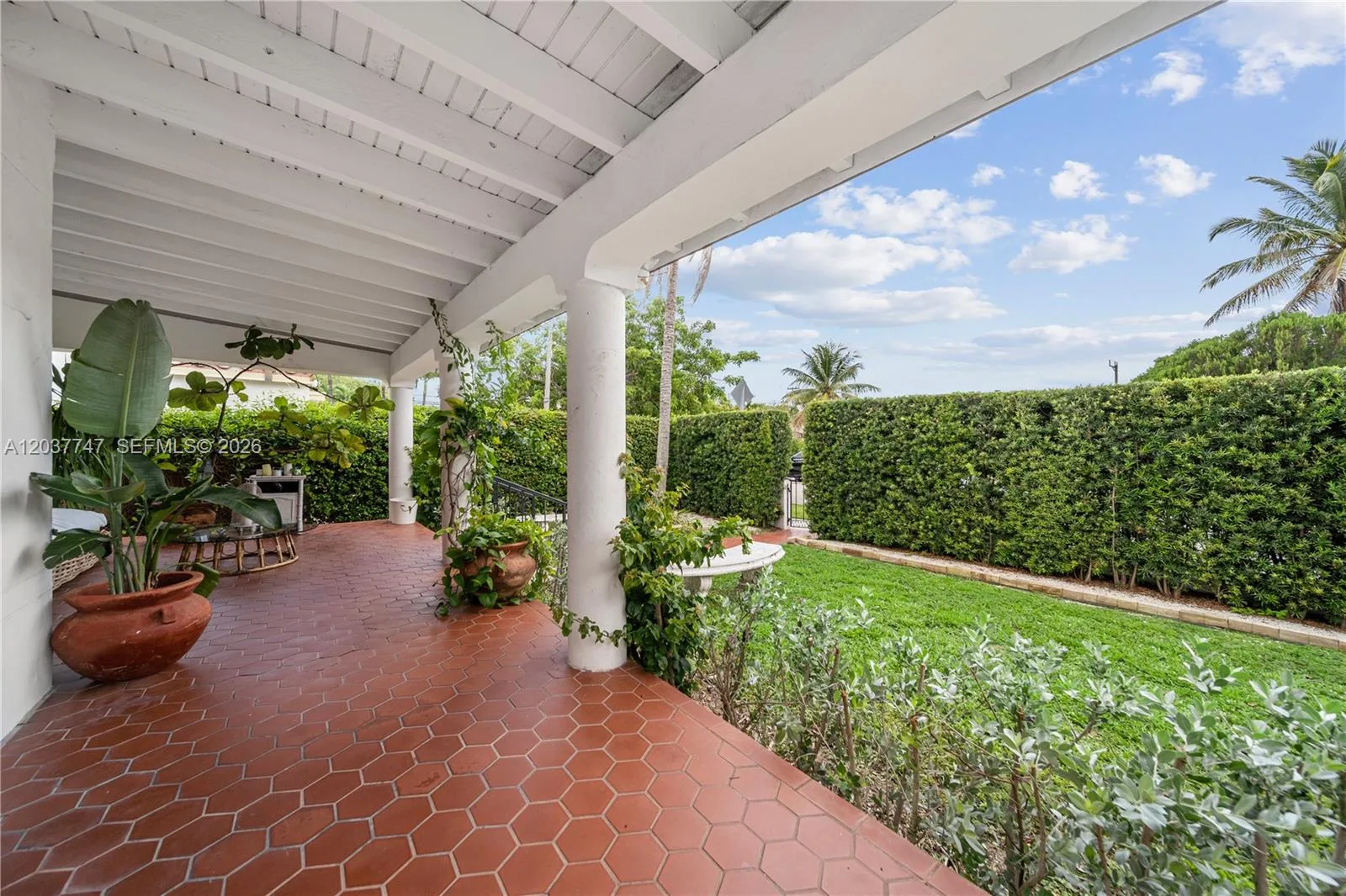 2421 SW 26th Ln, Miami, FL 33133
