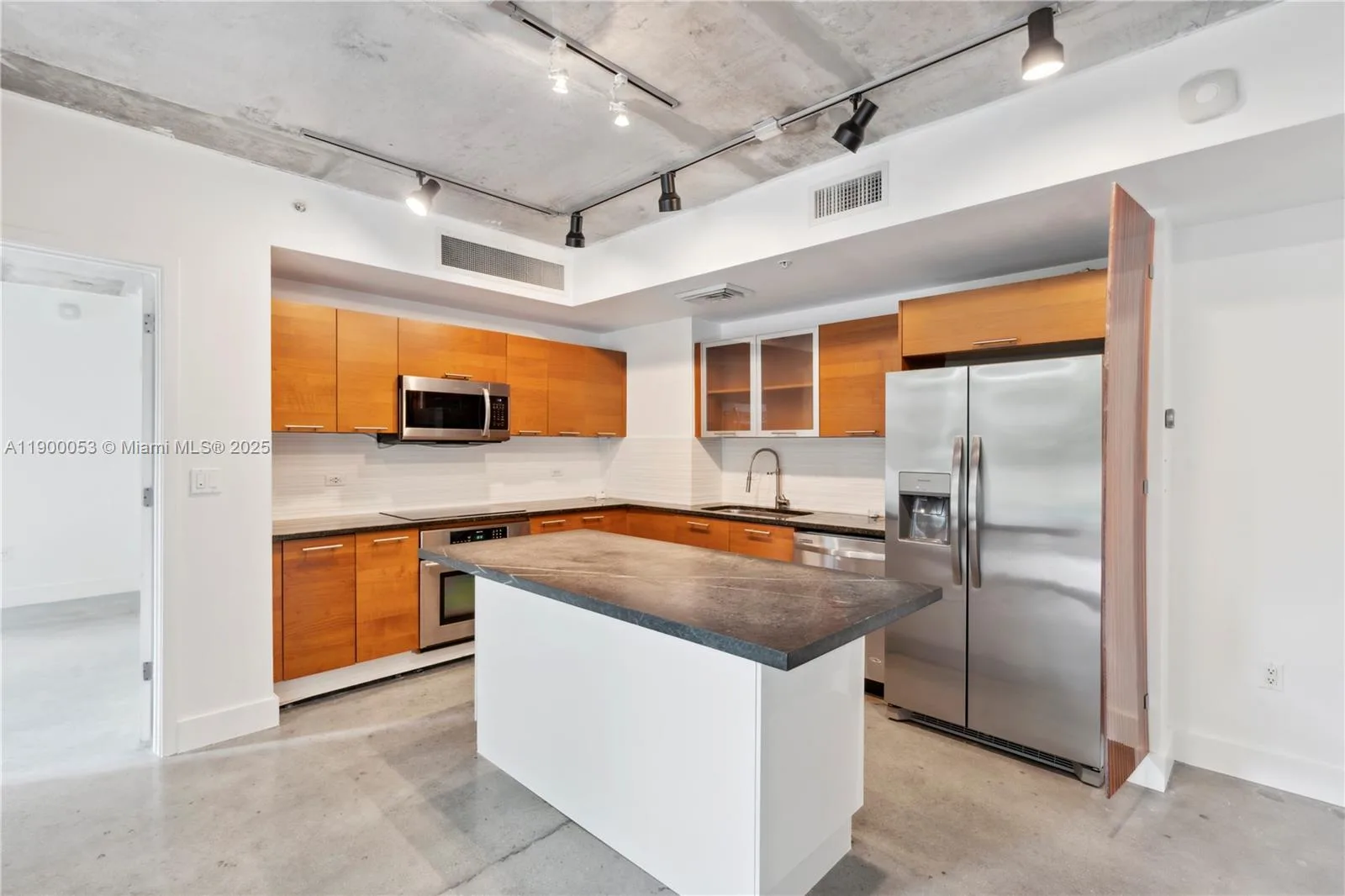3451 NE 1st Ave # M0707, Miami, FL 33137 photo 3