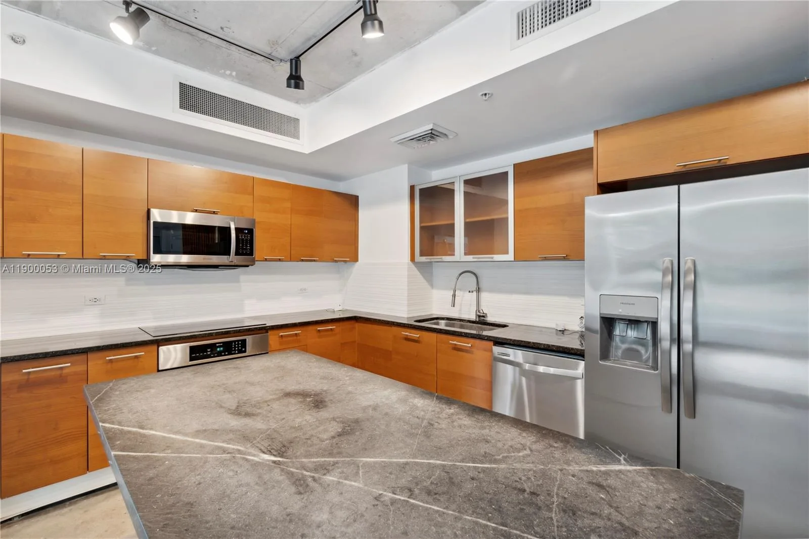 3451 NE 1st Ave # M0707, Miami, FL 33137 photo 4