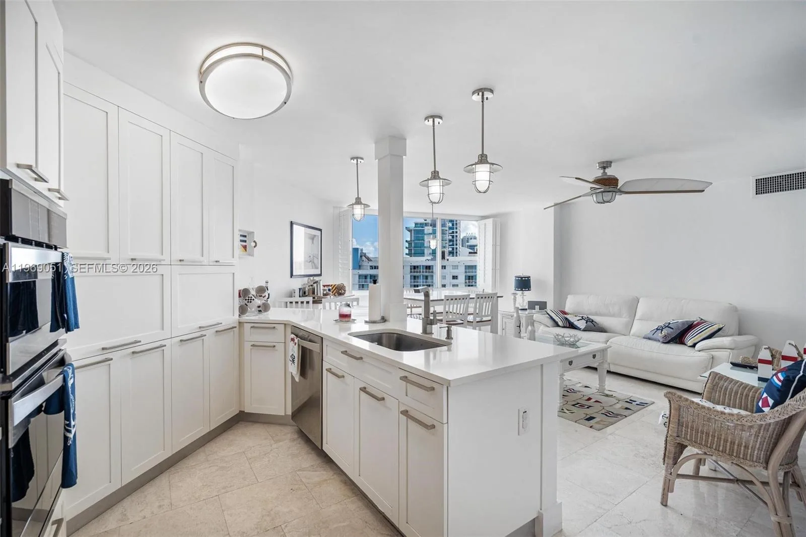 7135 Collins Ave # 1522, Miami Beach, FL 33141 photo 4