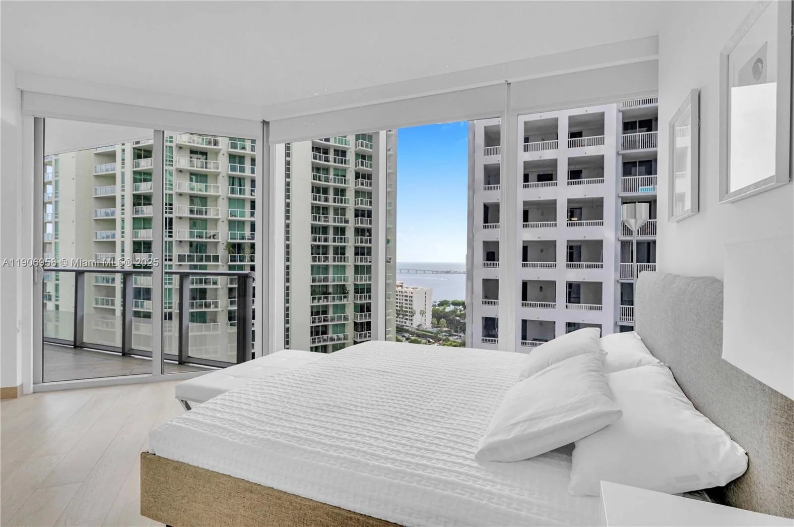 1300 Brickell Bay Dr # 1603, Miami, FL 33131 photo 7
