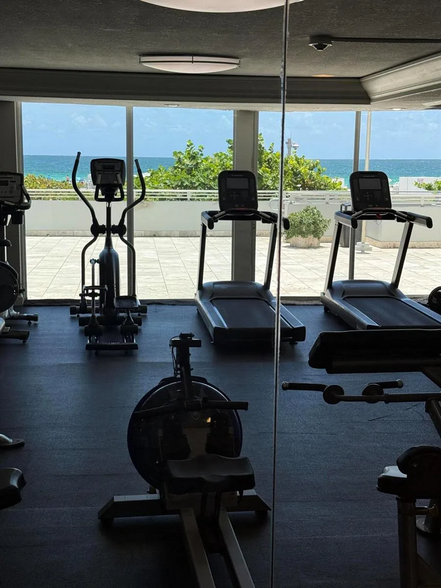 465 OCEAN Drive # 320, Miami Beach, FL 33139 photo 3