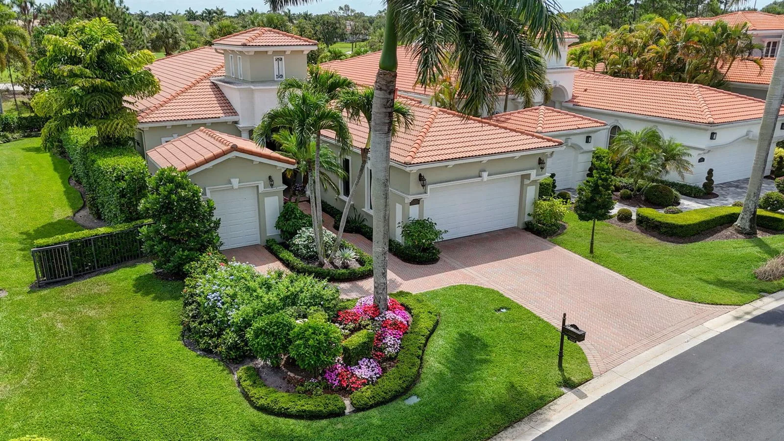 160 Viera Drive, Palm Beach Gardens, FL 33418