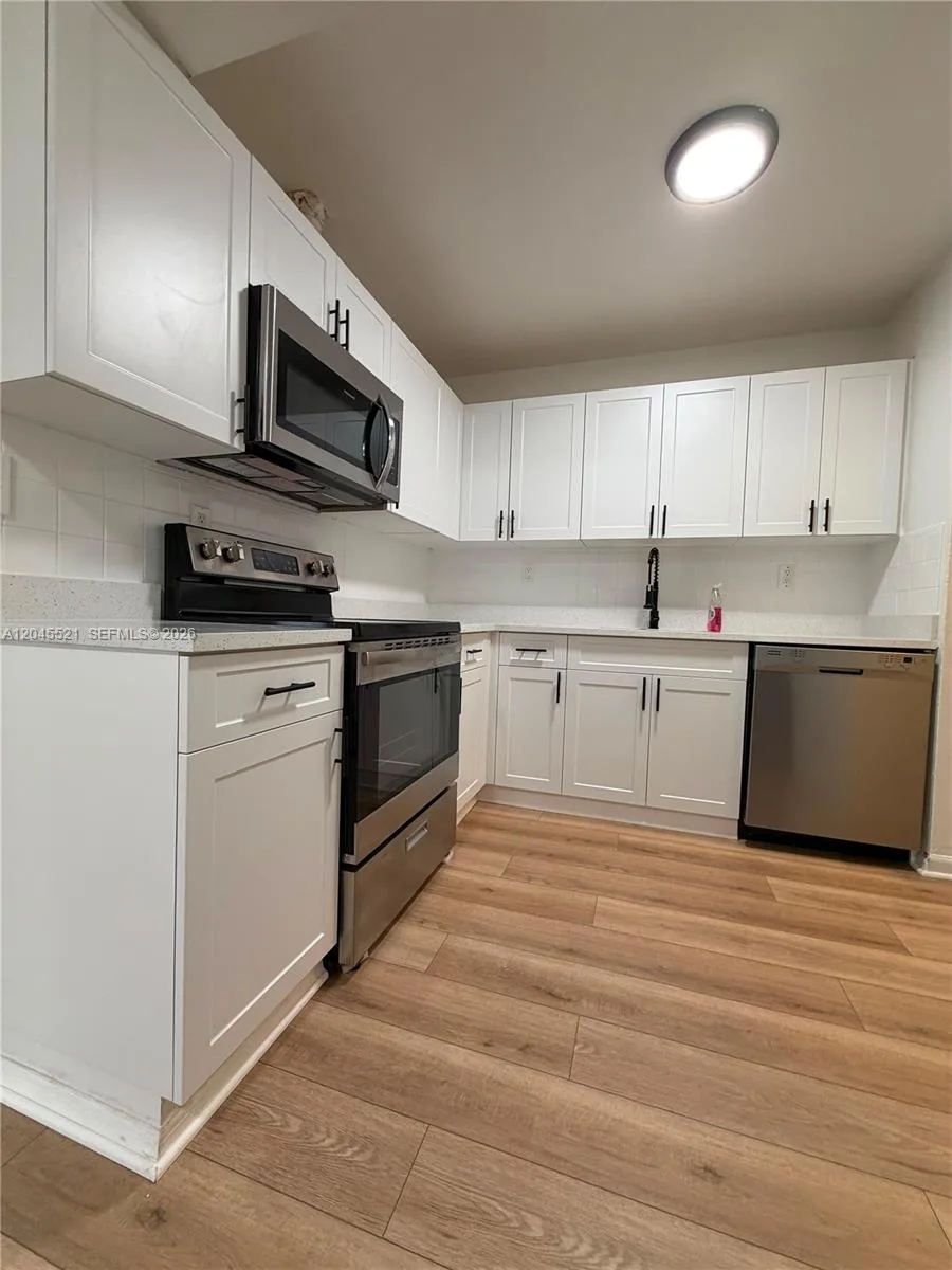 2557 NW 60TH TER, Sunrise, FL 33313 photo 6