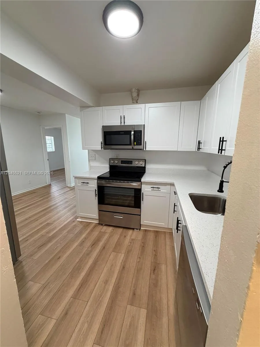 2557 NW 60TH TER, Sunrise, FL 33313 photo 8