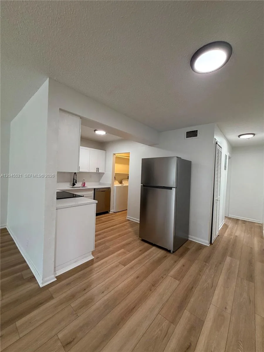2557 NW 60TH TER, Sunrise, FL 33313 photo 9