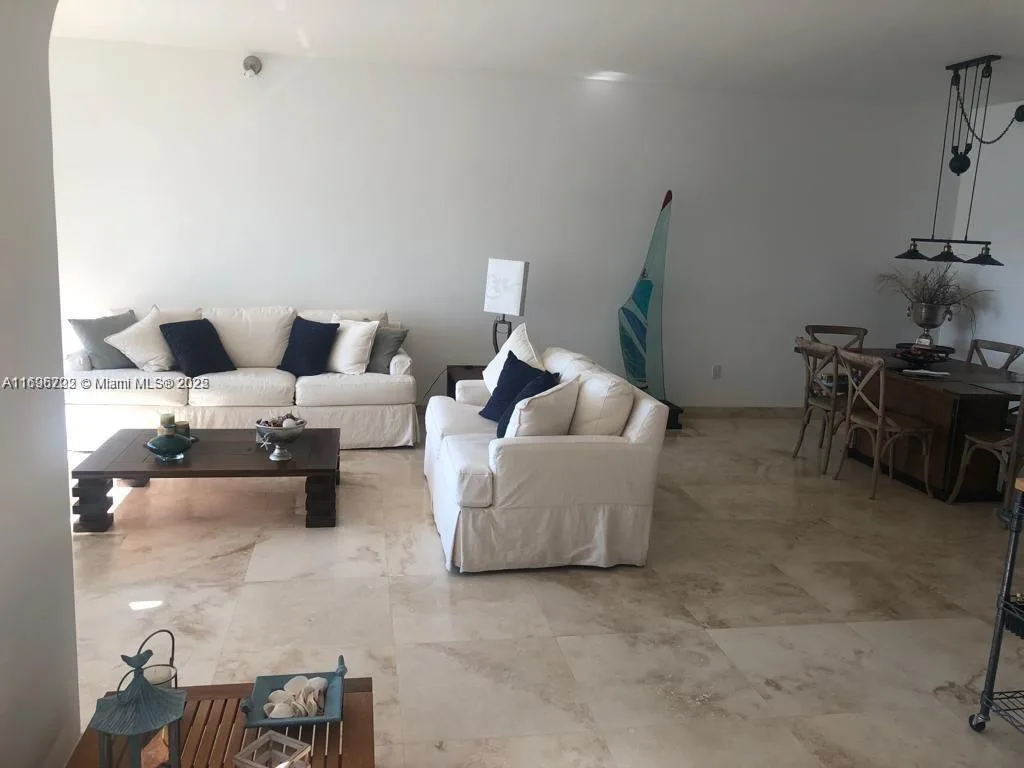 9102 W Bay Harbor # 4B, Bay Harbor Islands, FL 33154 — zdjęcie 4