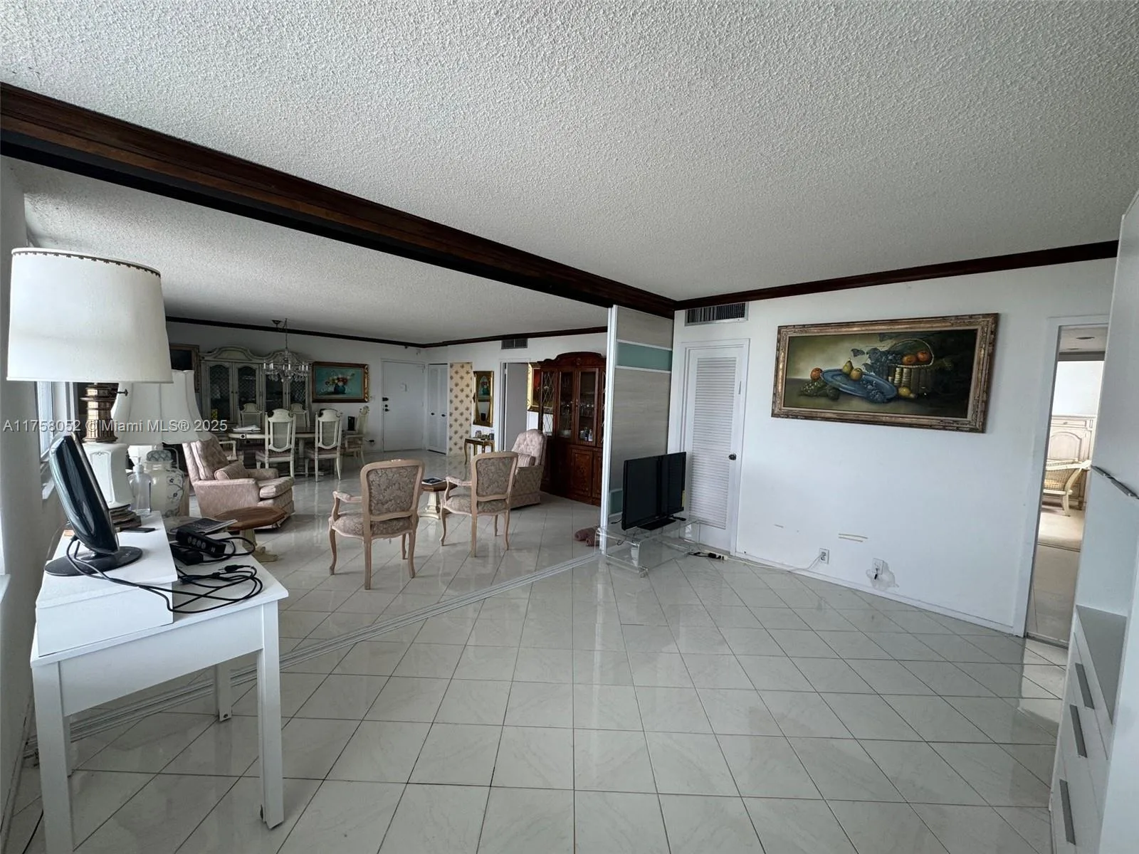 9511 Collins Ave # 909, Surfside, FL 33154 photo 9