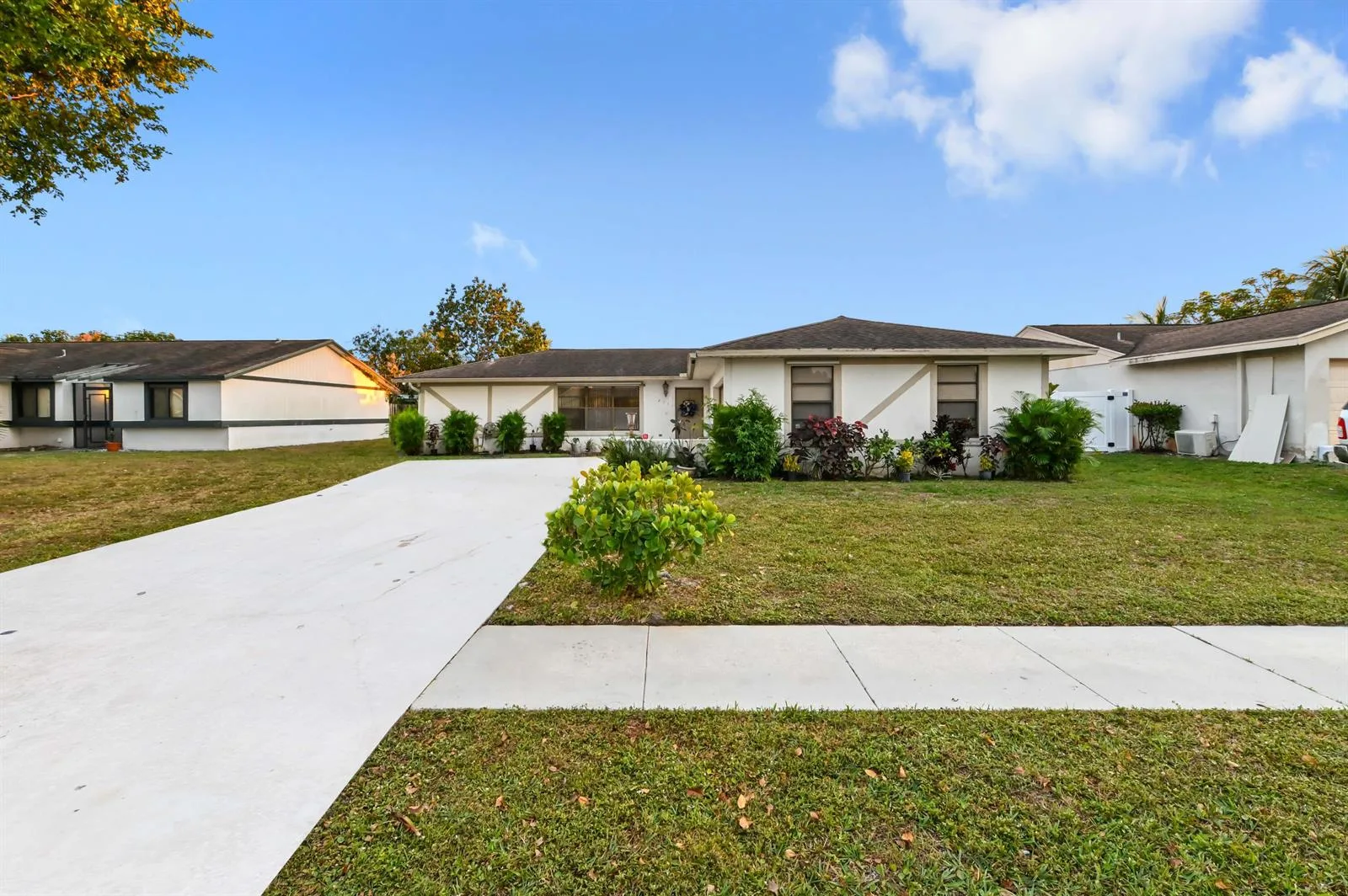 2531 Doral Way, Riviera Beach, FL 33407