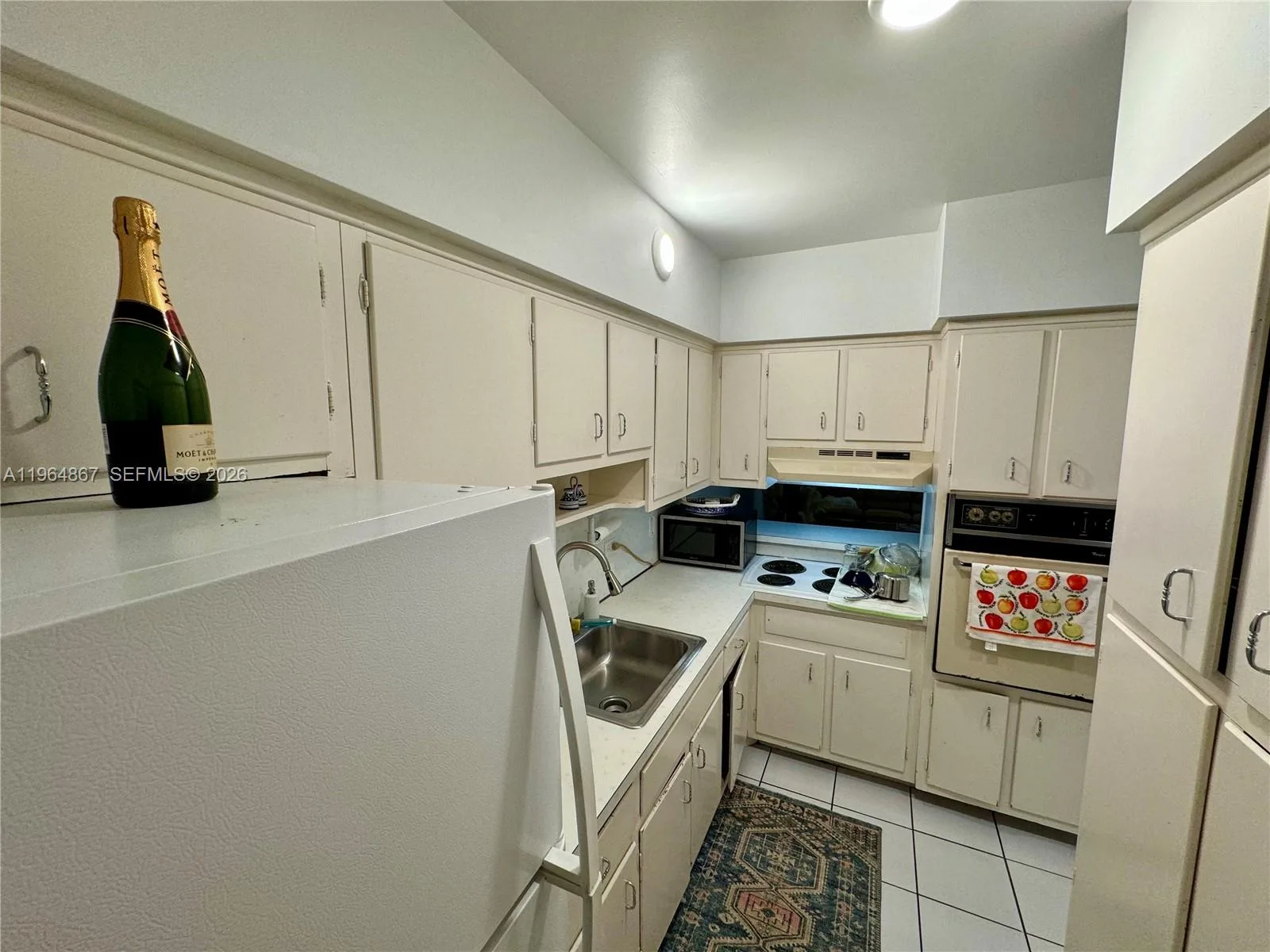 6580 Santona St # A38, Coral Gables, FL 33146 photo 5