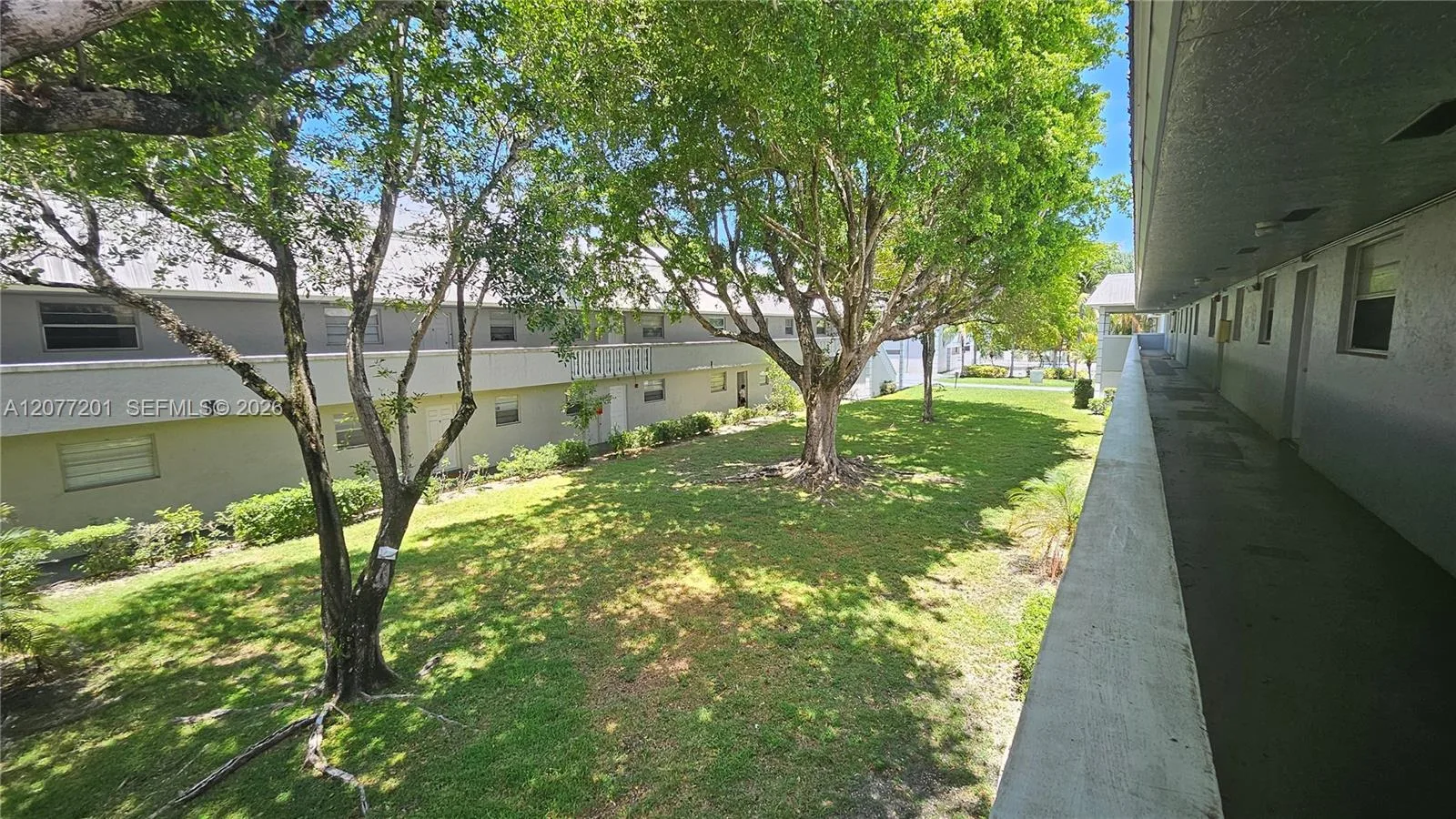17255 SW 95th Ave # 211, Palmetto Bay, FL 33157