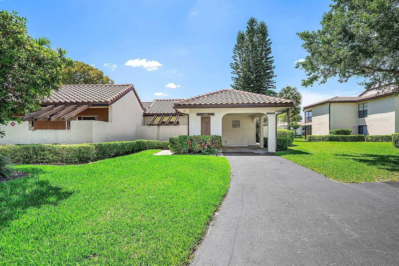 21875 Arriba Real # 18b, Boca Raton, FL 33433