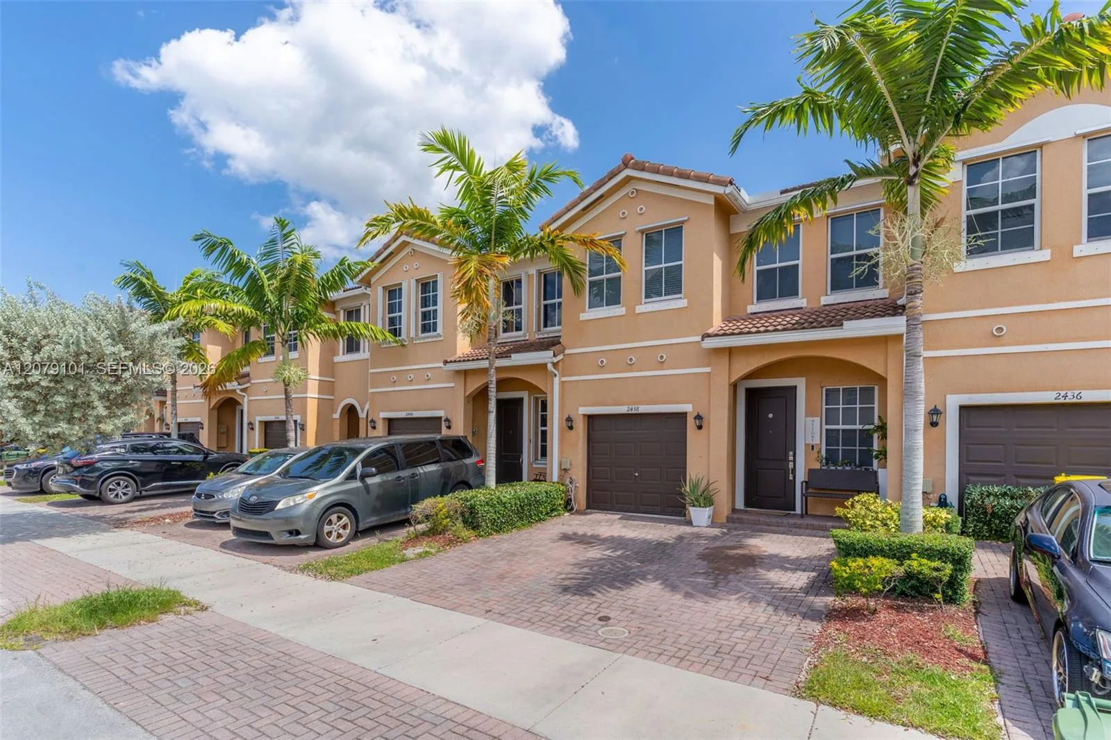 2438 SE 15 St, Homestead, FL 33035 photo 2