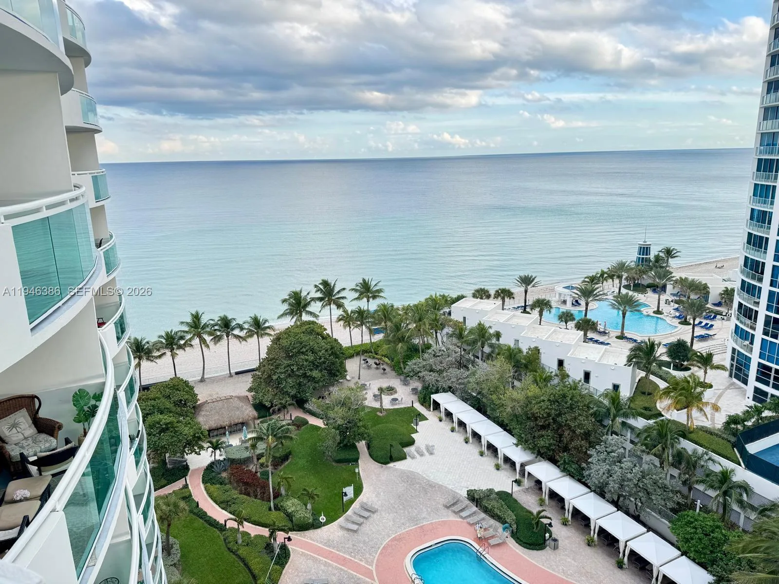 3001 S Ocean Dr # 1421, Hollywood, FL 33019