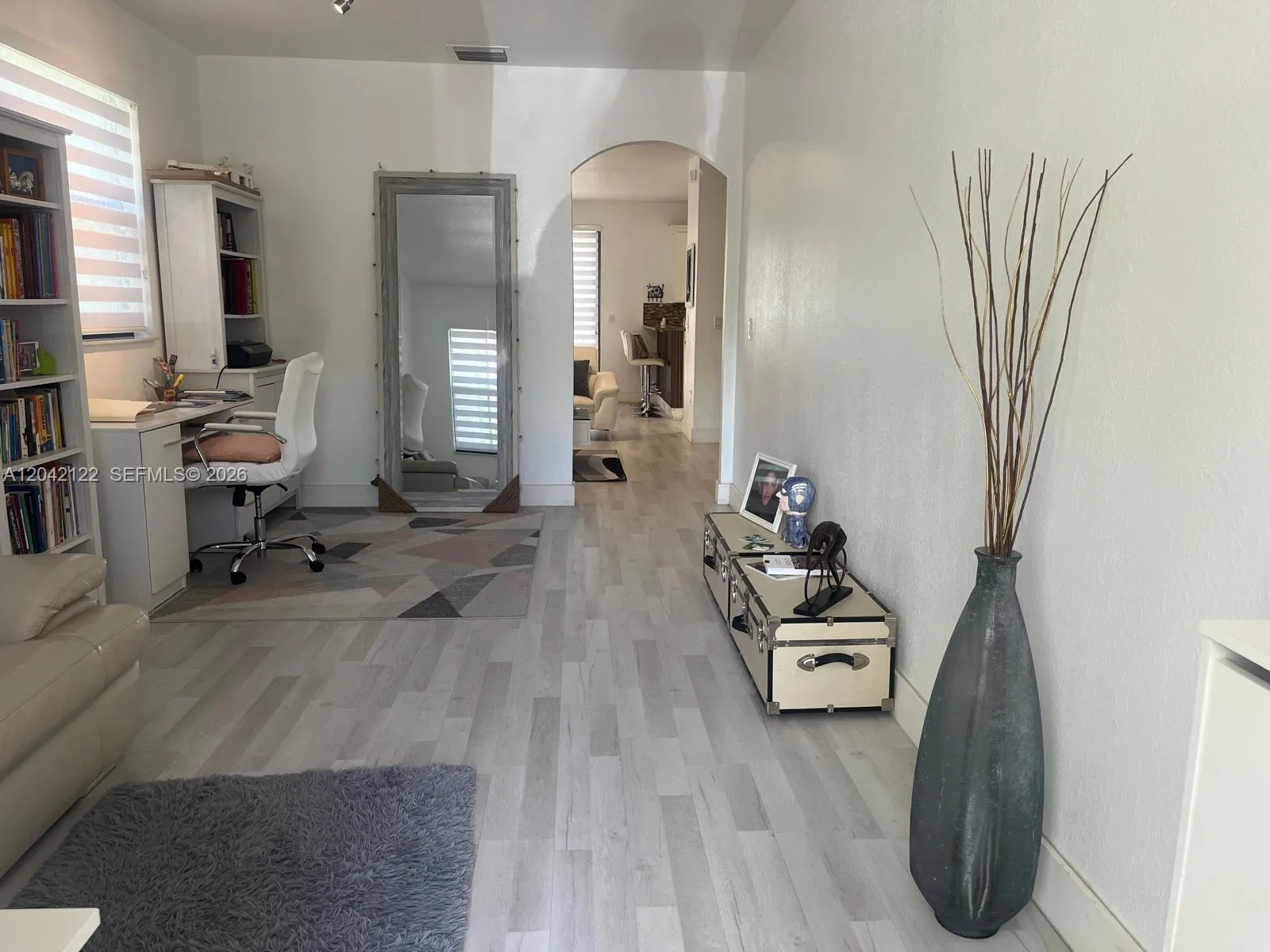 8985 NW 98th Ave, Doral, FL 33178 photo 2