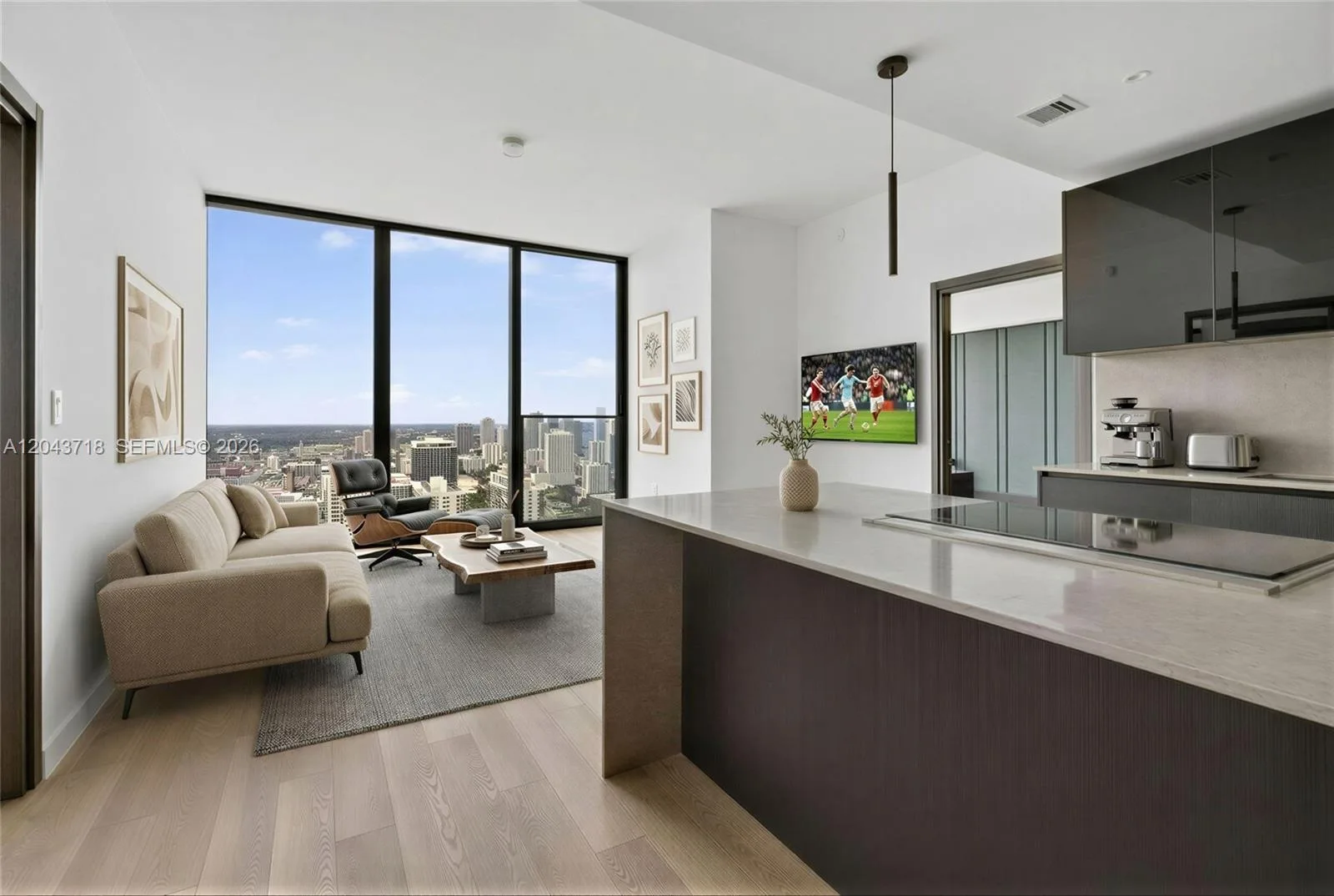 20 NE 11th # 4701, Miami, FL 33132