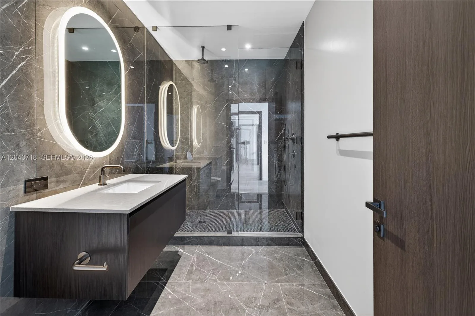 20 NE 11th # 4701, Miami, FL 33132 photo 8