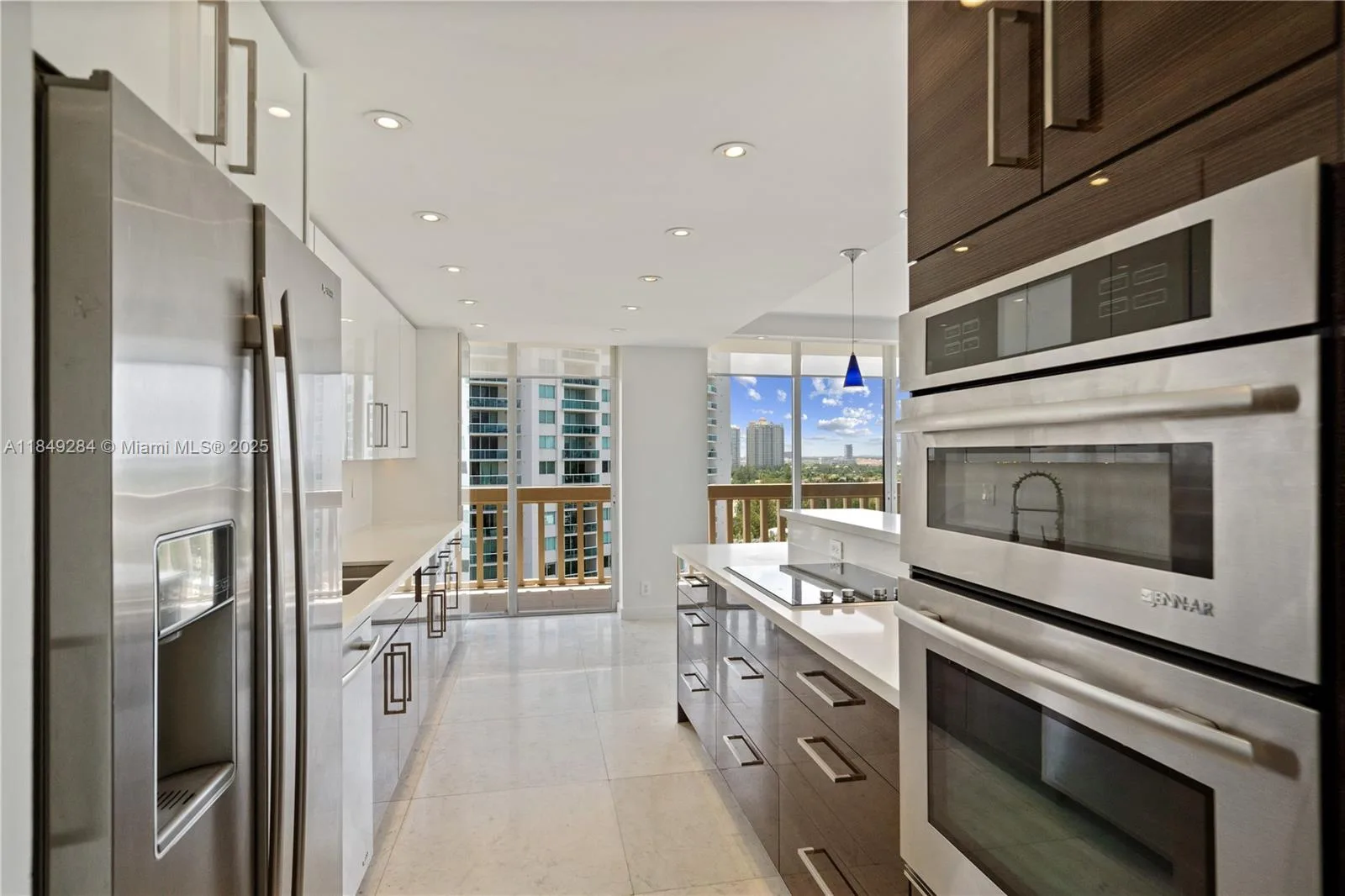 19355 Turnberry Way # 9D, Aventura, FL 33180