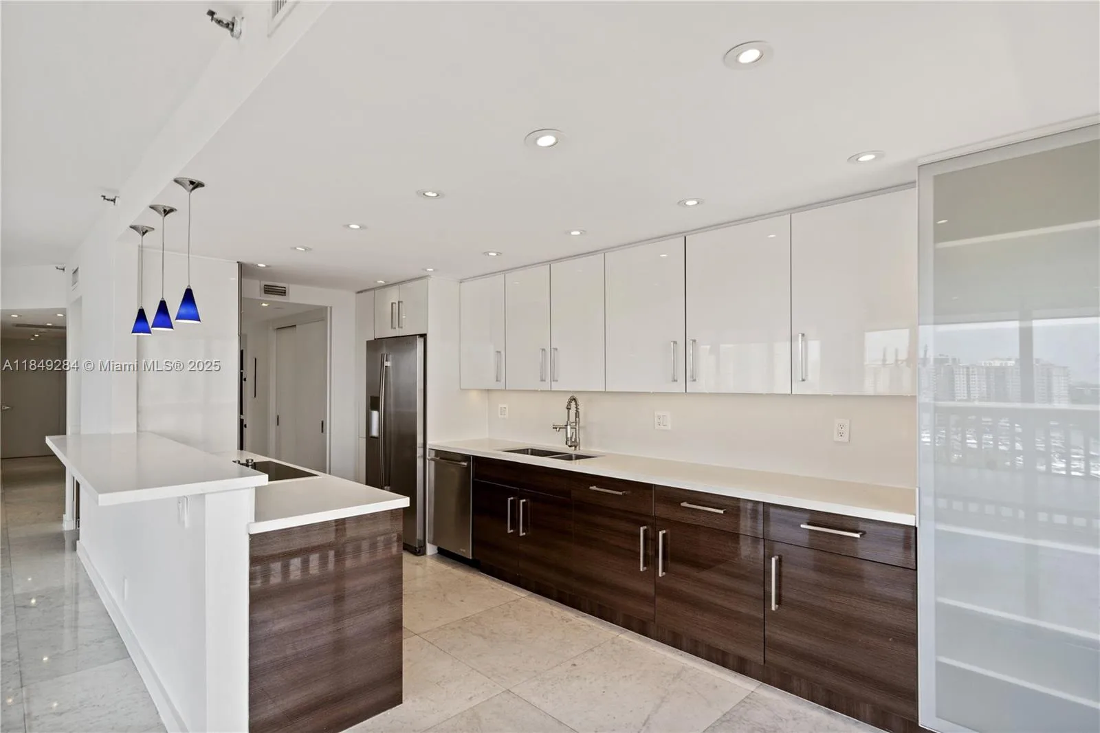 19355 Turnberry Way # 9D, Aventura, FL 33180 photo 2