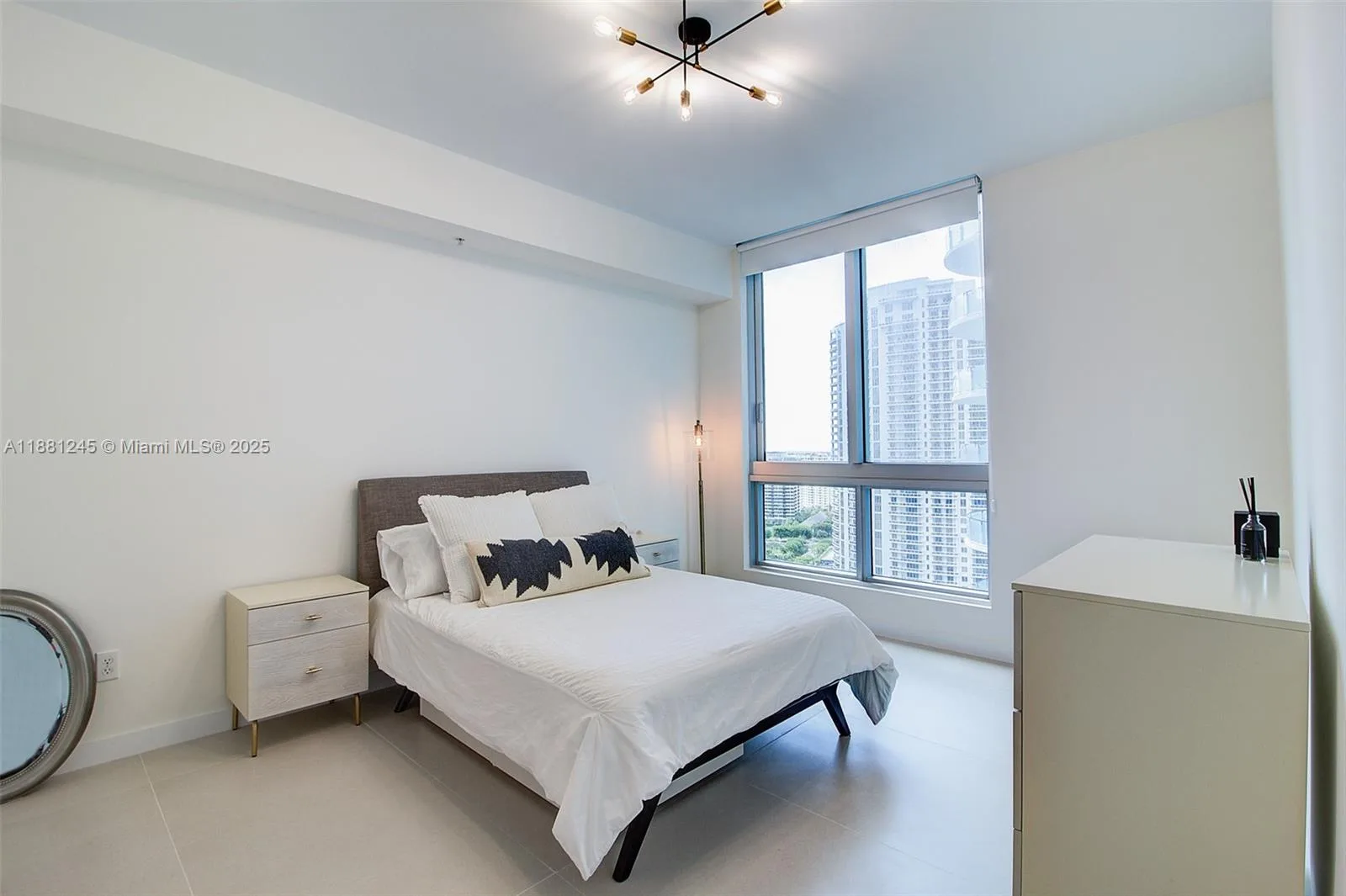 300 S Biscayne Blvd # T-2104, Miami, FL 33131 photo 9