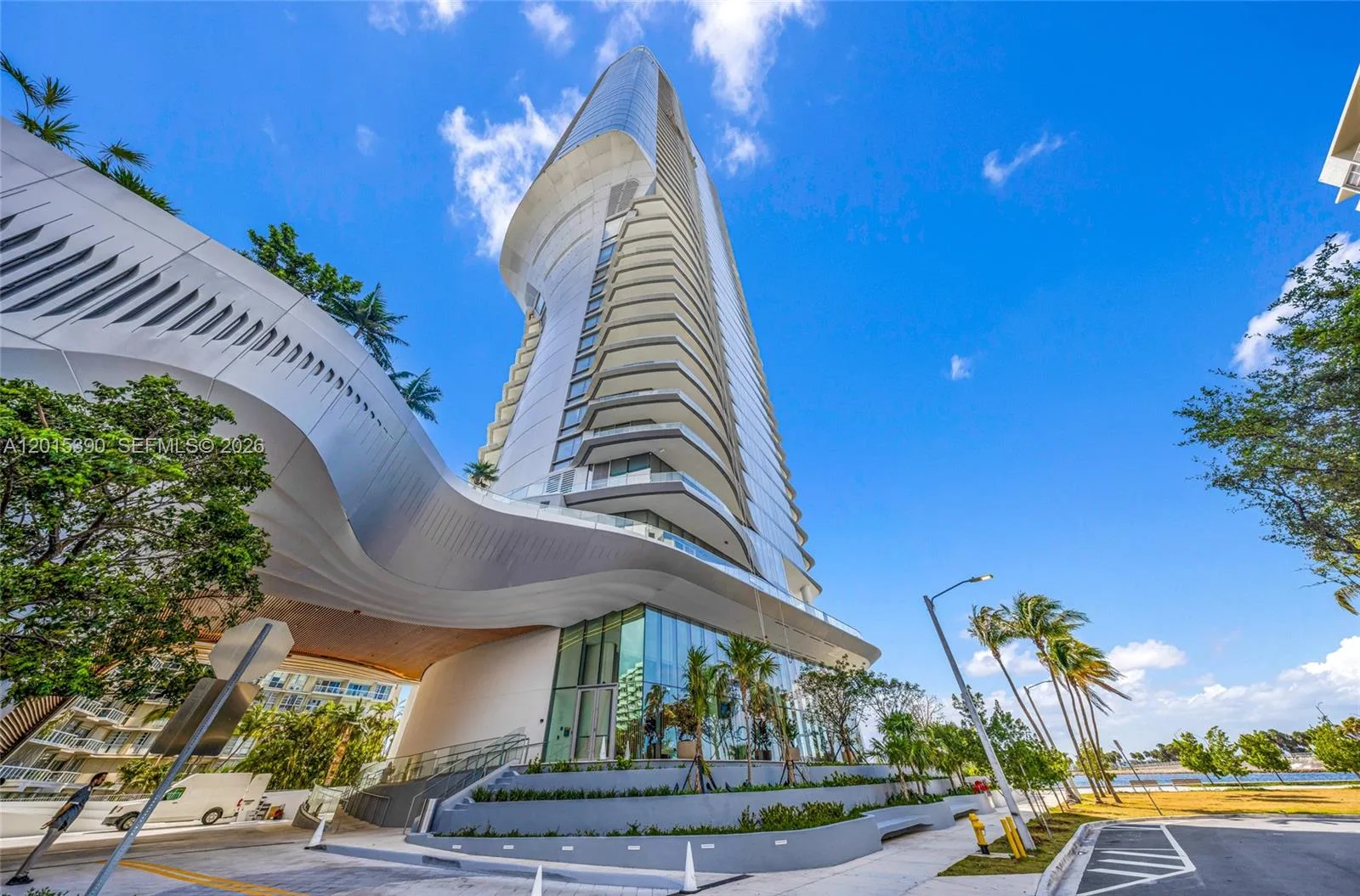 175 SE 25 Road # 1203, Miami, FL 33129 photo 4