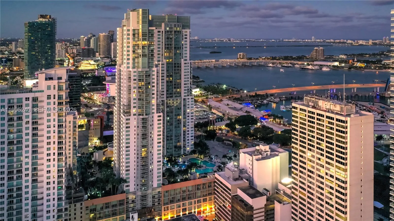 253 NE 2nd St # 3509, Miami, FL 33132 photo 7