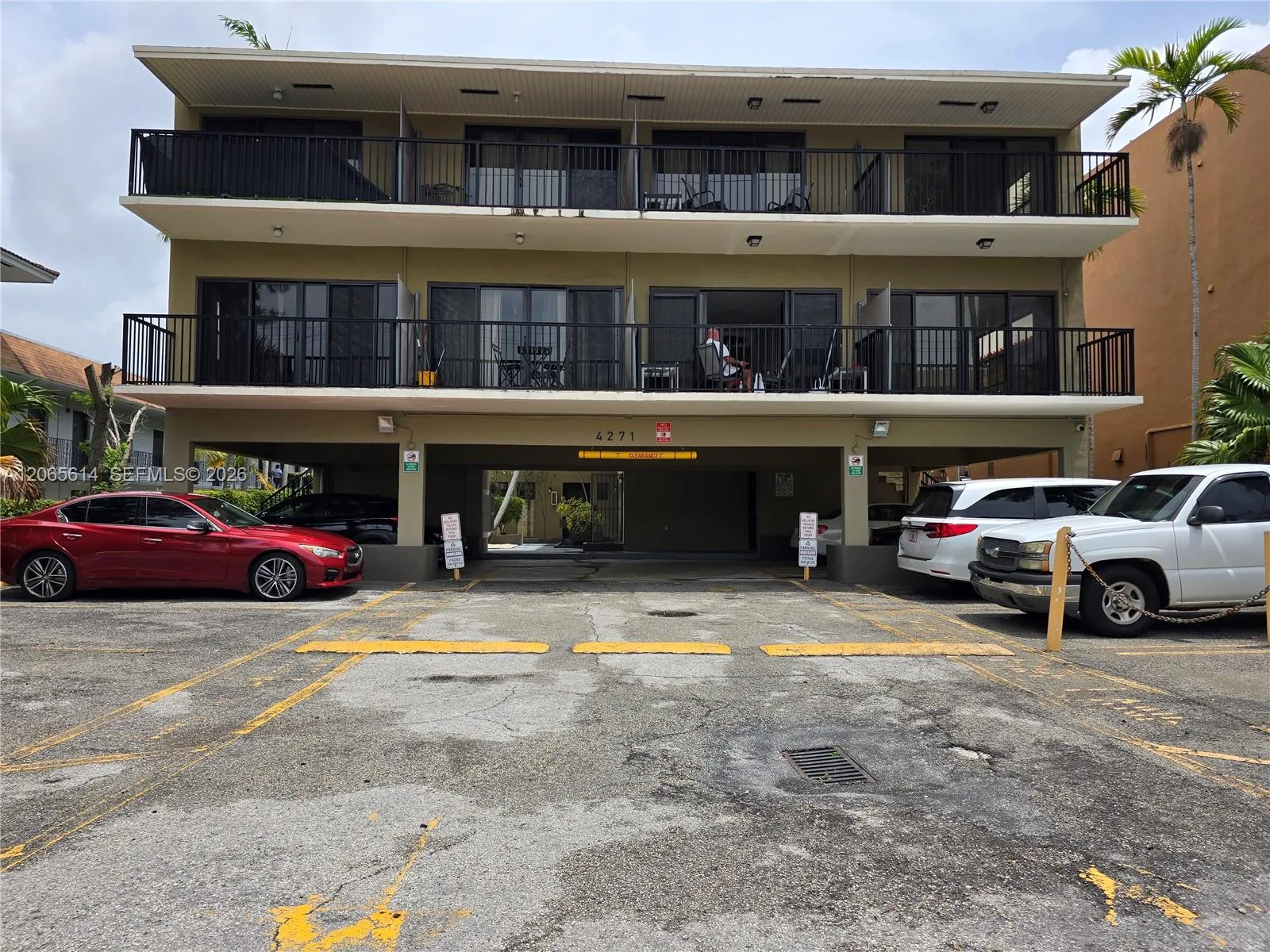 4271 NW 11th St # 4, Miami, FL 33126