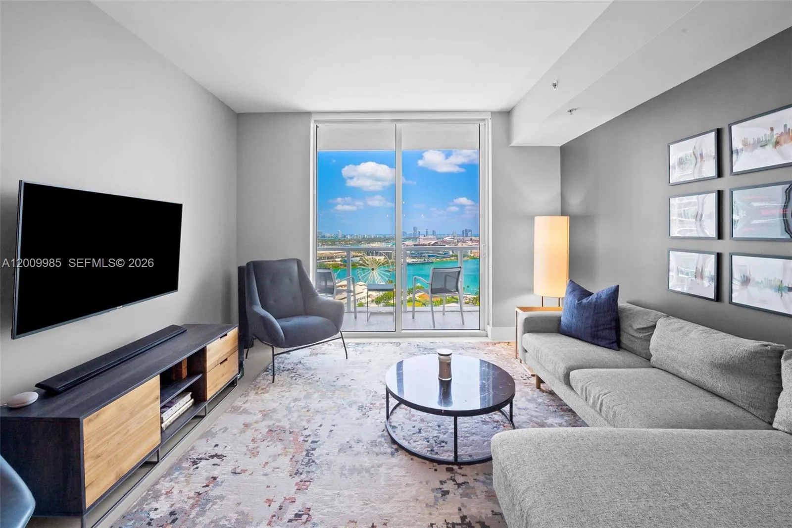 253 NE 2nd St # 2503, Miami, FL 33132 photo 4