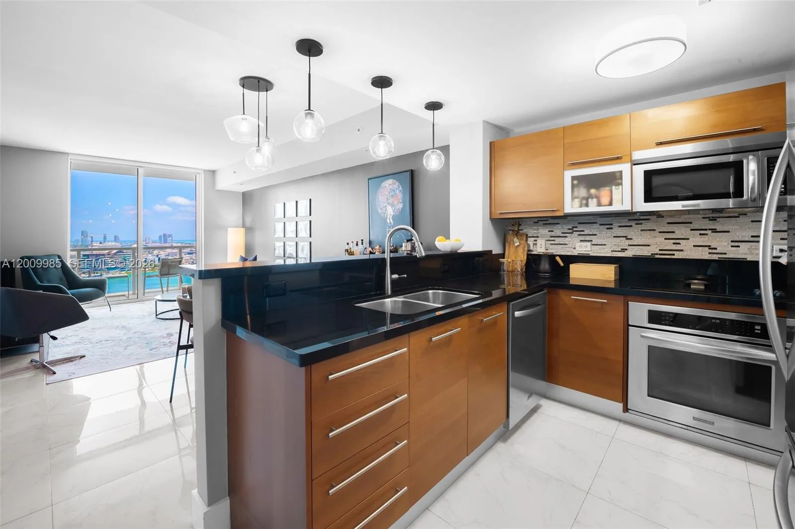 253 NE 2nd St # 2503, Miami, FL 33132 photo 8