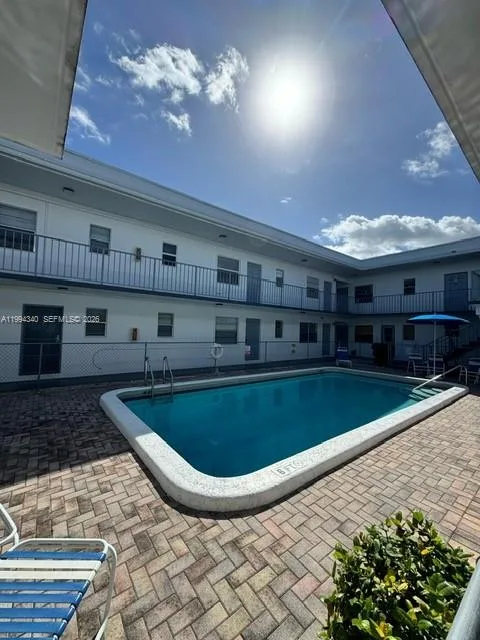 30 SE 4th Ave # 109, Hallandale Beach, FL 33009 photo 2
