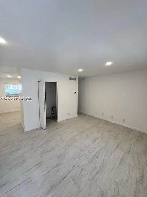 30 SE 4th Ave # 109, Hallandale Beach, FL 33009 photo 8