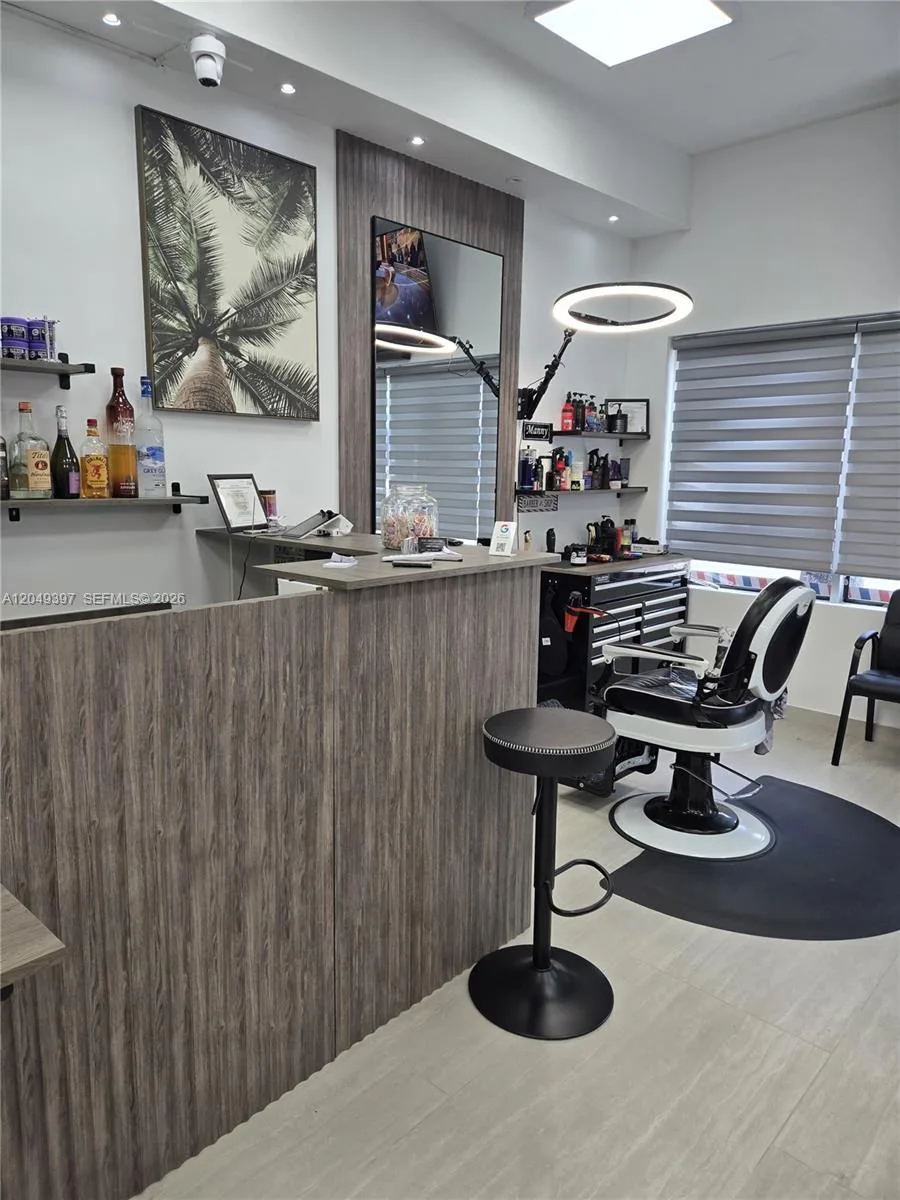 218 N Federal Highway, Hallandale Beach, FL 33009 photo 3