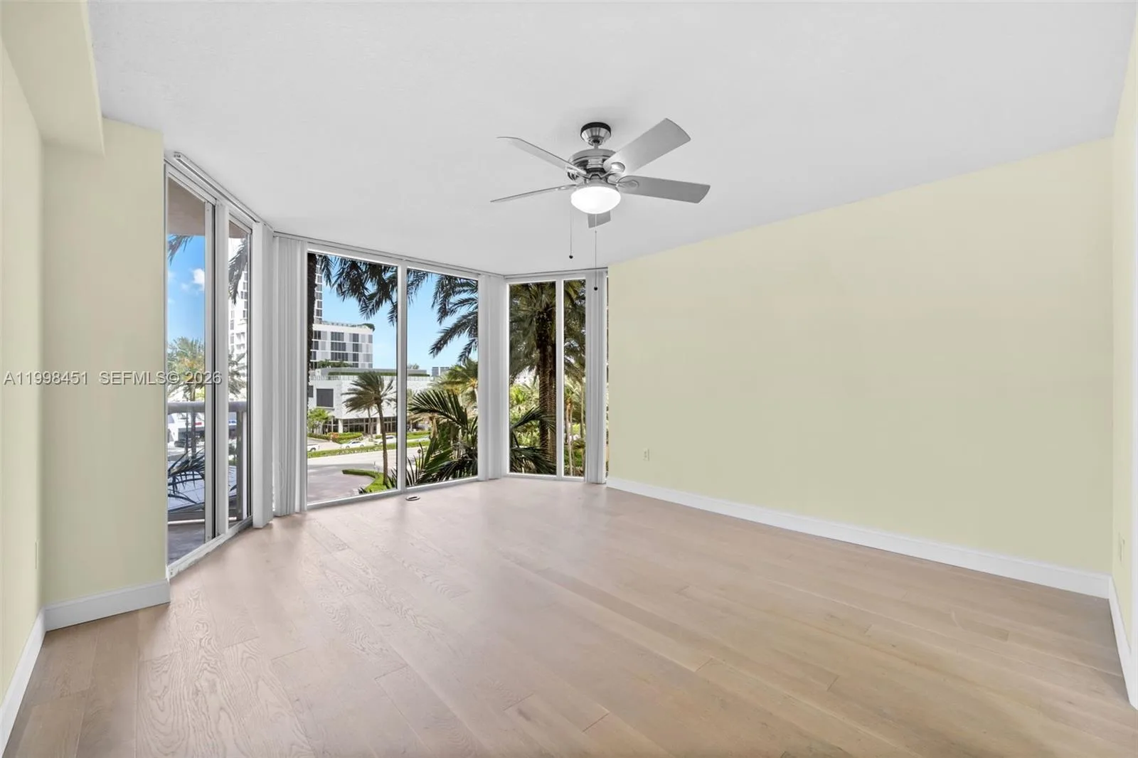 17555 Collins Ave # 406, Sunny Isles Beach, FL 33160 photo 12