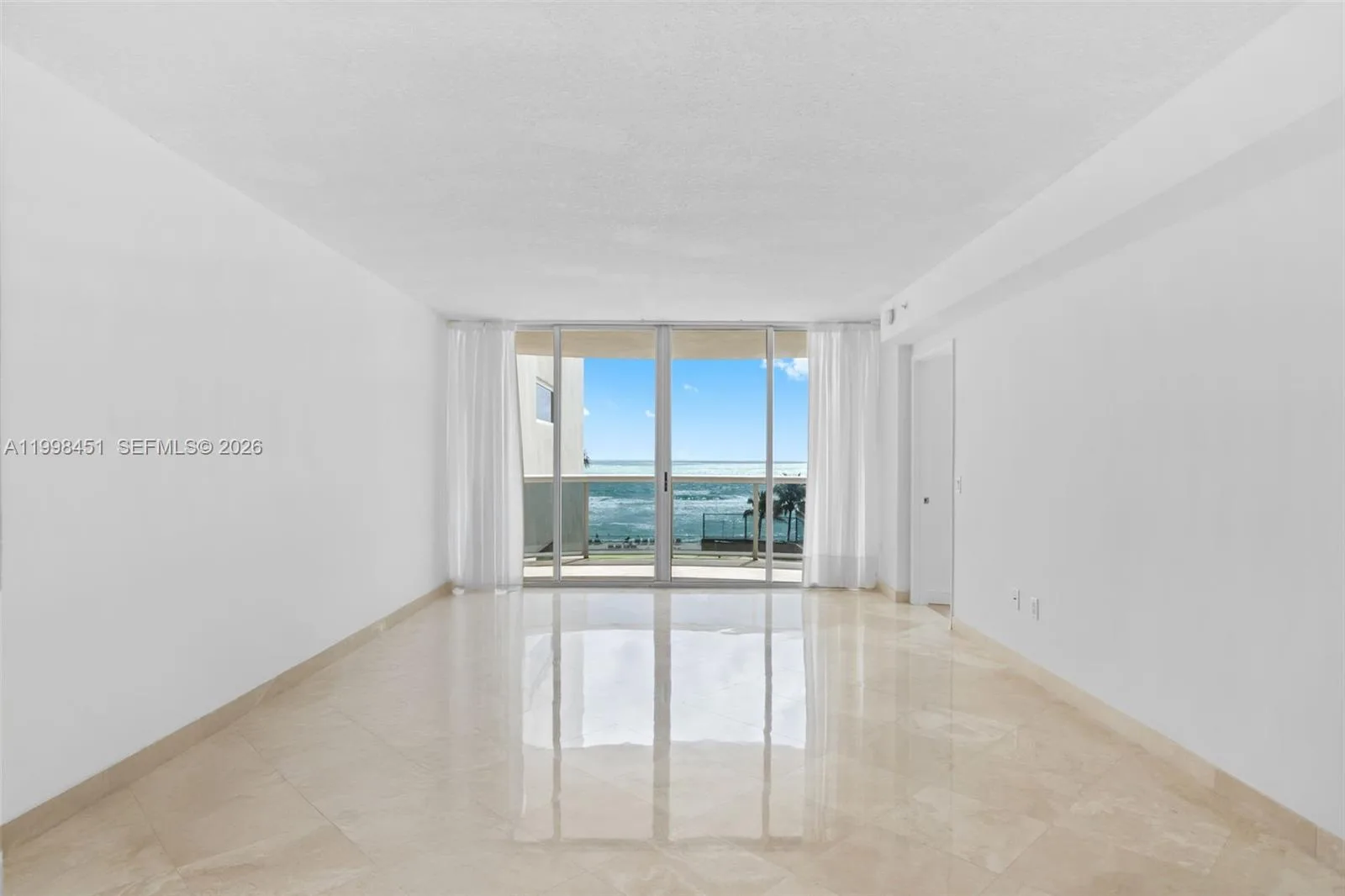 17555 Collins Ave # 406, Sunny Isles Beach, FL 33160 photo 4