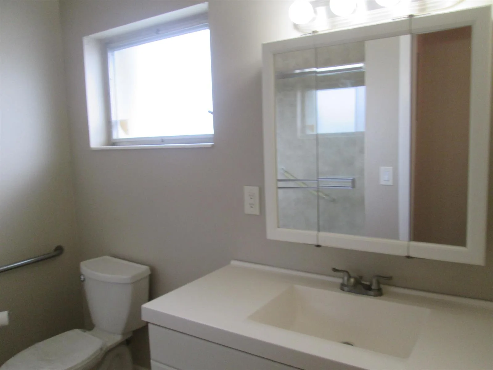 2611 W BARKLEY Drive W # E, West Palm Beach, FL 33415 photo 9
