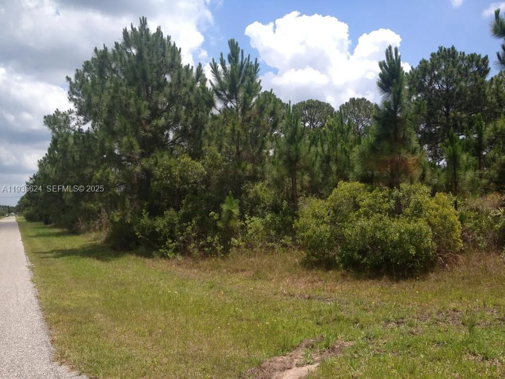 upson ter upson ter, Sarasota, FL 34291 photo 2