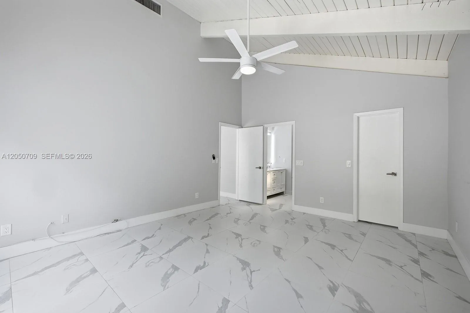 605 Leslie Dr, Hallandale Beach, FL 33009 photo 5