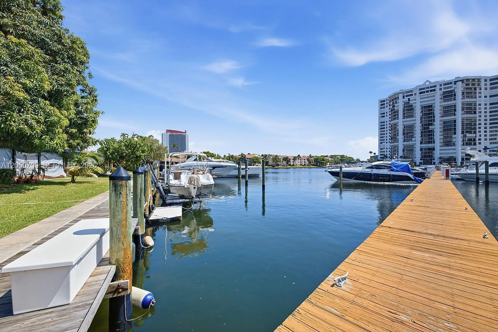 605 Leslie Dr, Hallandale Beach, FL 33009 photo 7