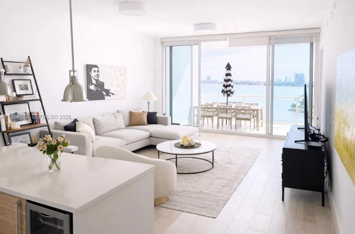 2020 N Bayshore Dr # 805, Miami, FL 33137 photo 2
