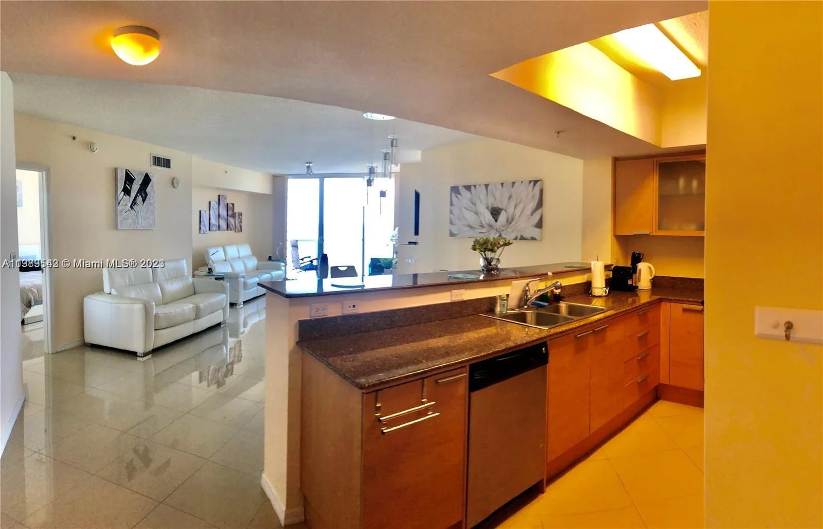 16699 Collins Ave # 1705, Sunny Isles Beach, FL 33160 photo 2