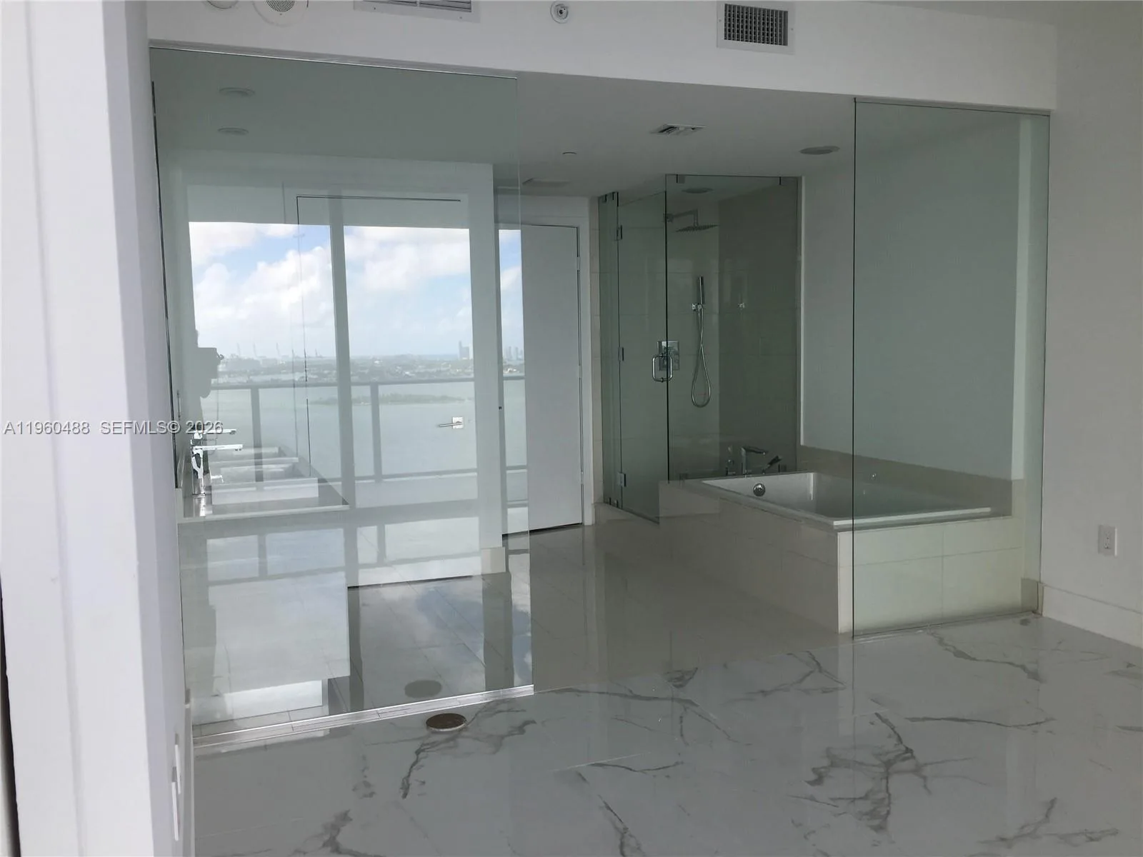 650 NE 32nd St # 2303, Miami, FL 33137 photo 5