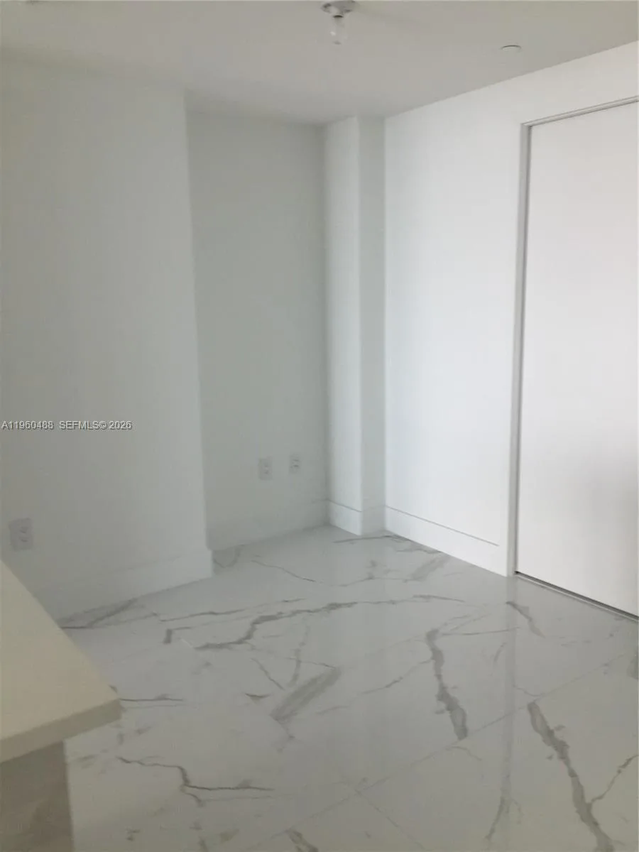 650 NE 32nd St # 2303, Miami, FL 33137 photo 9
